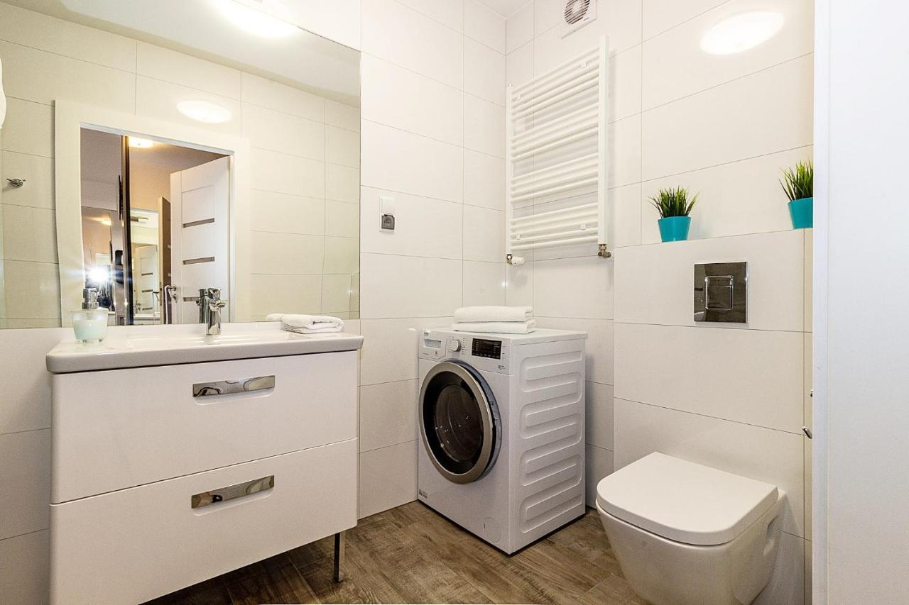 Omi Apartments Колобжег Екстериор снимка
