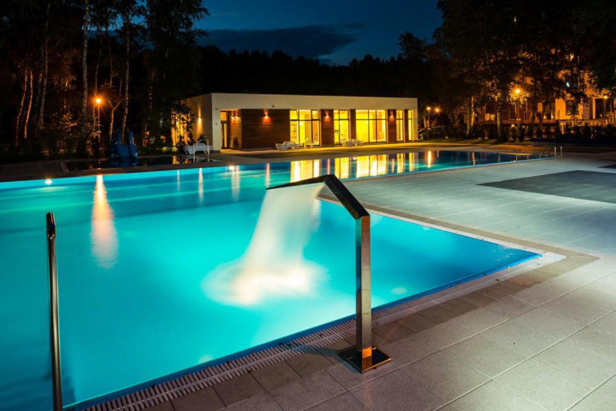 Omi Apartments Колобжег Екстериор снимка