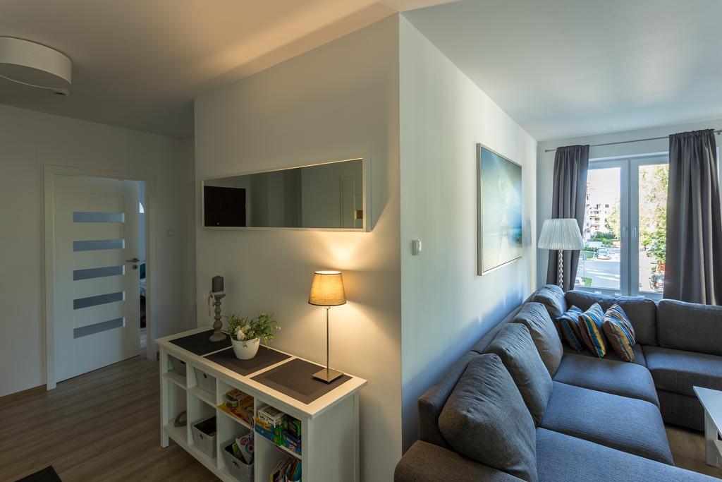 Omi Apartments Колобжег Екстериор снимка