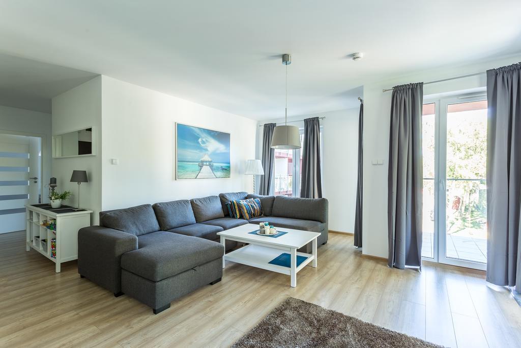 Omi Apartments Колобжег Екстериор снимка